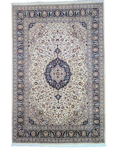 "Tappeto Kashmir avorio e blu con medaglione centrale, 278x187 cm."