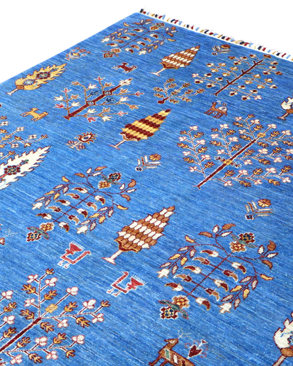 "Tappeto moderno blu con motivi Gabbeh stilizzati in oro, crema e rosso, annodato a mano, 300x200 cm."