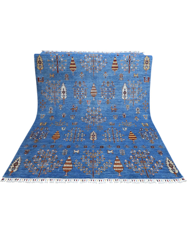 "Tappeto moderno blu con motivi Gabbeh stilizzati in oro, crema e rosso, annodato a mano, 300x200 cm."