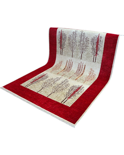 "Tappeto Moderno con alberi stilizzati e cornice rosso rubino, 295x196 cm, annodato a mano."