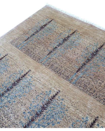 "Tappeto Moderno beige con alberi stilizzati in pattern ripetuto, 292x207 cm."