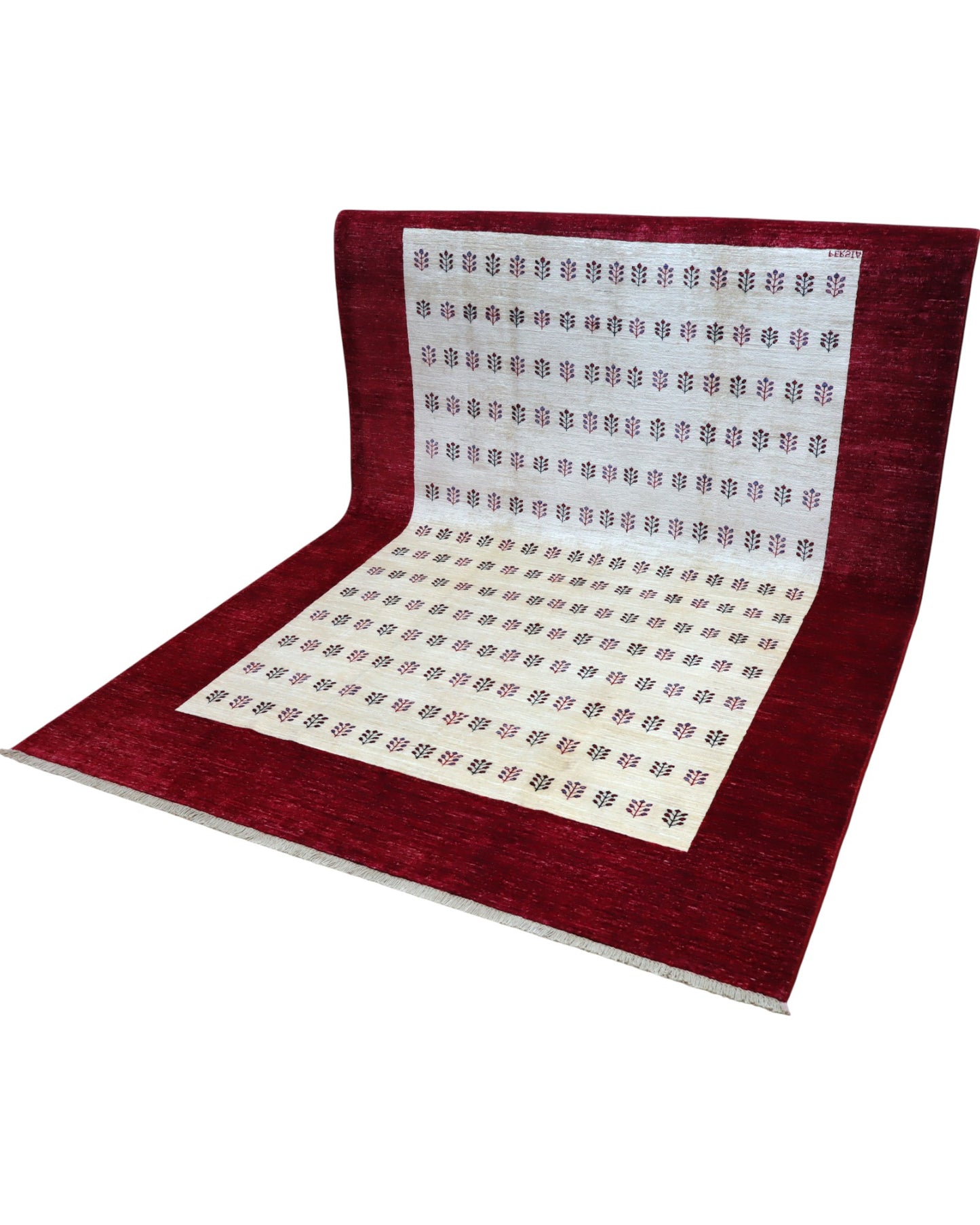 "Tappeto moderno con cornice bordeaux e pannello avorio con motivi ripetuti, annodato a mano, 278x197 cm."