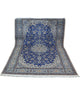 "Tappeto Nain persiano blu e avorio con medaglione centrale, 217x176 cm."