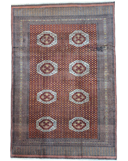 "Tappeto Bukhara pakistano rosso con motivo gul geometrico, 276x188 cm."