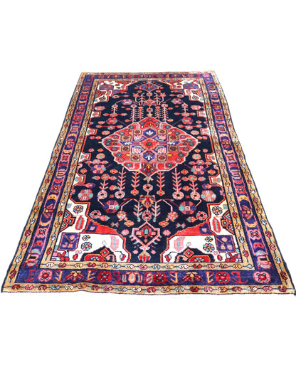 Tappeto 250x152 cm blu scuro e beige per ingresso raffinato in stile orientale.