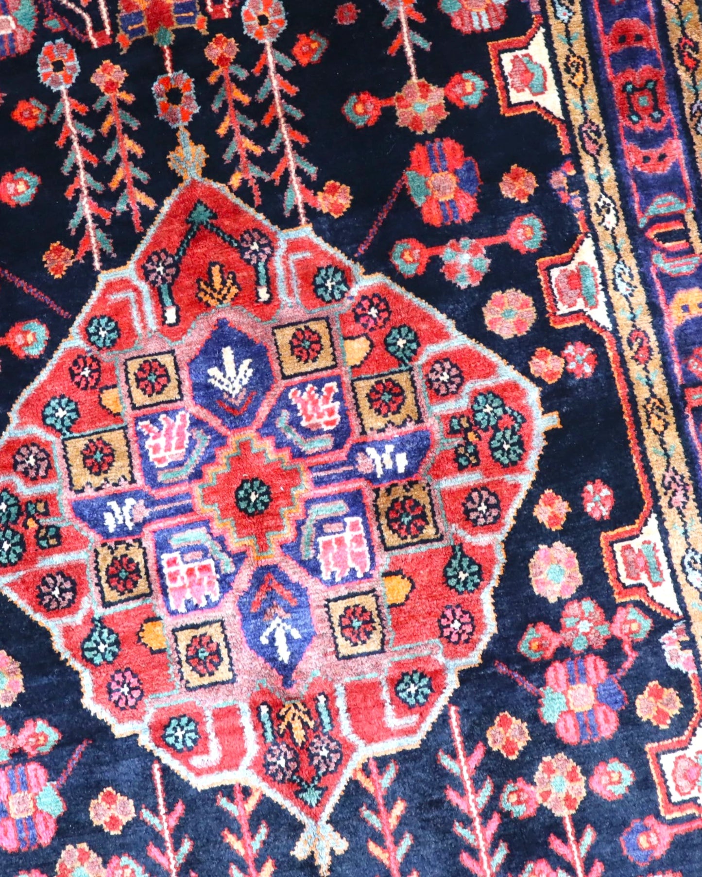 tappeto persiano Hosseinabad 250x152cm