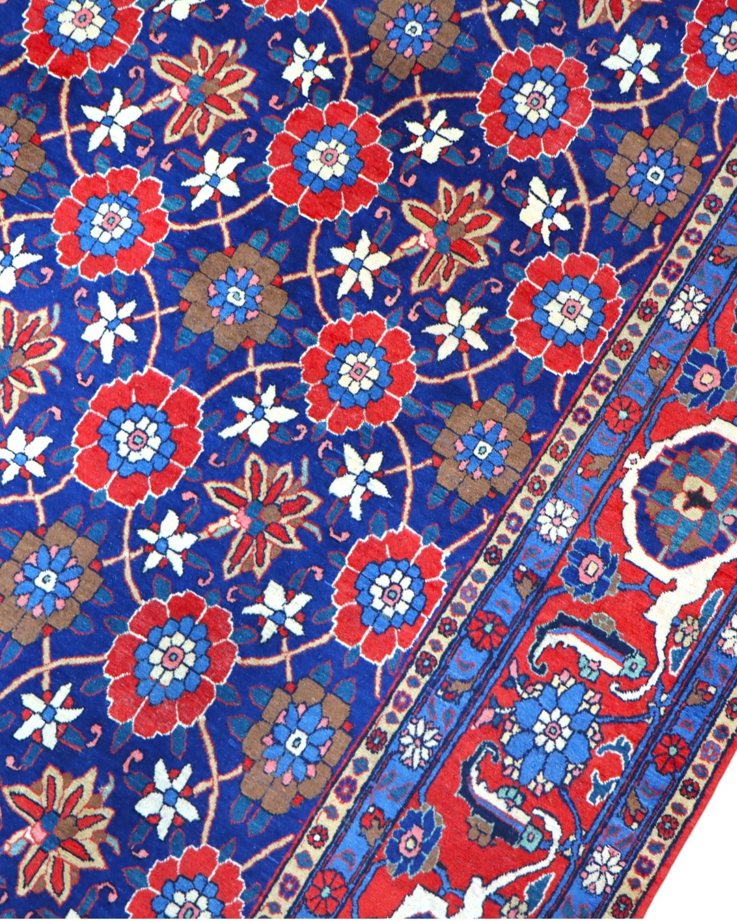 "Tappeto Varamin persiano blu con motivo mina-khani e cornice rossa, 325x215 cm."