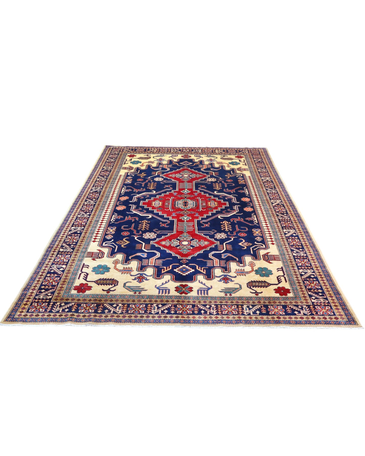 Tappeto Shirvan 317x224 cm con fondo blu, medaglione rosso e dettagli geometrici avorio e giallo, tramato ed annodato a mano, provenienza Caucaso.