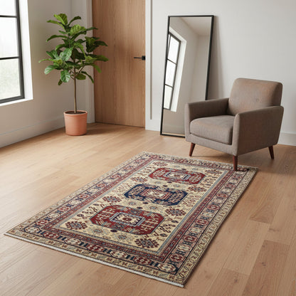 Tappeto Shirvan beige con motivi geometrici blu e rossi, annodato a mano in lana in Afghanistan con colori vegetali naturali.