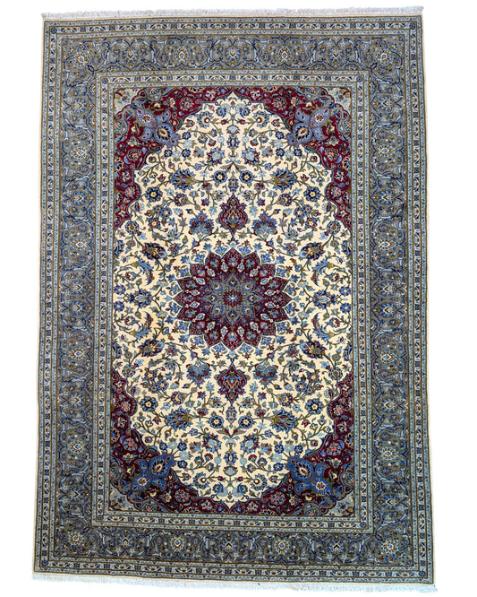 "Tappeto Kashan persiano avorio rosso e blu con medaglione centrale, 310x214 cm."