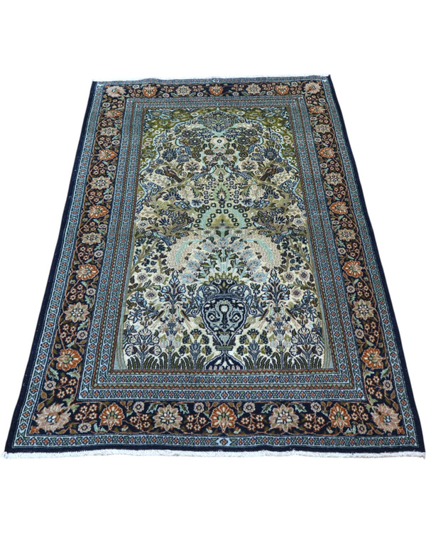 Tappeto Arga beige 157x97 cm con disegni floreali in corridoio raffinato
