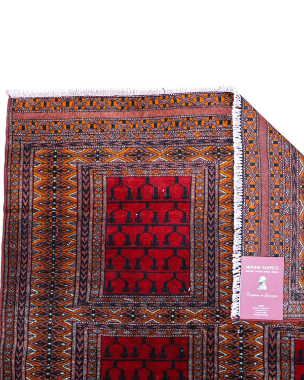 Tappeto rosso con motivi tribali 108x119 cm per soggiorno