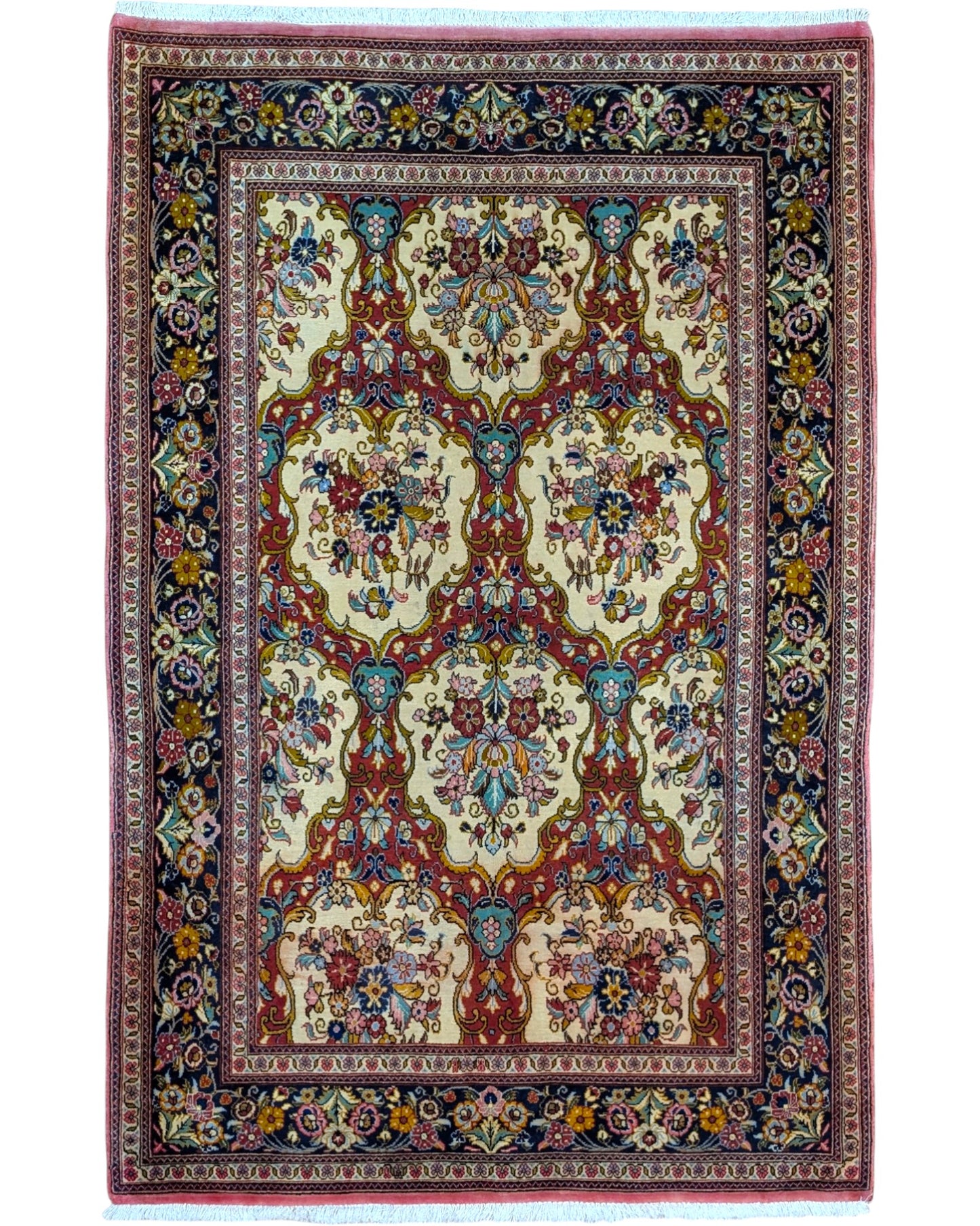 Tappeto persiano 164x107 cm avorio con motivi floreali in soggiorno elegante