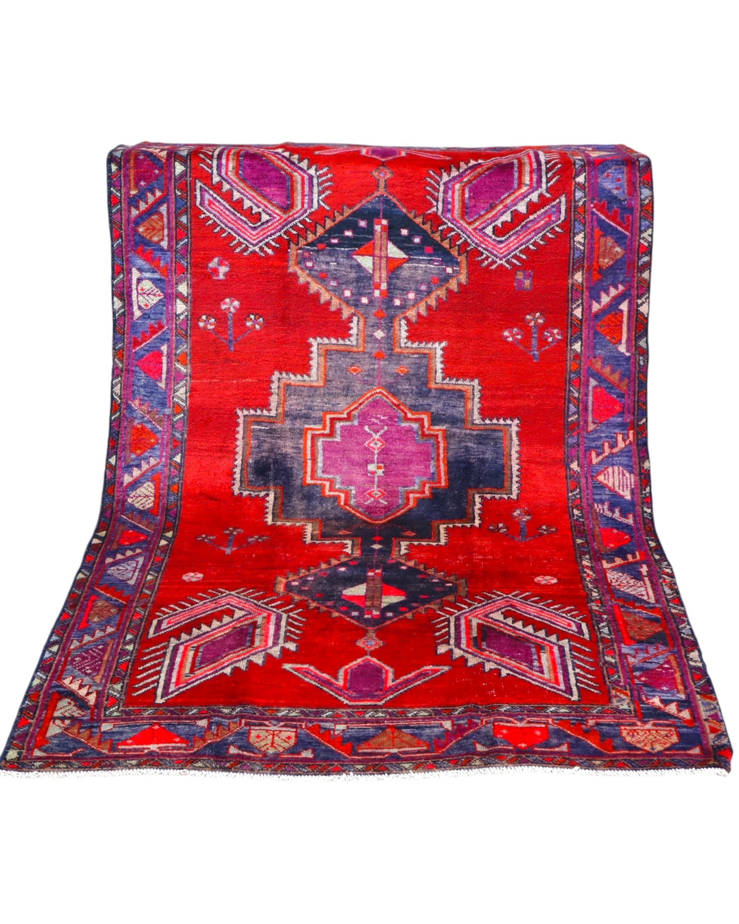 Tappeto 246x163 cm rosso per ingresso raffinato con motivi tribali orientali.