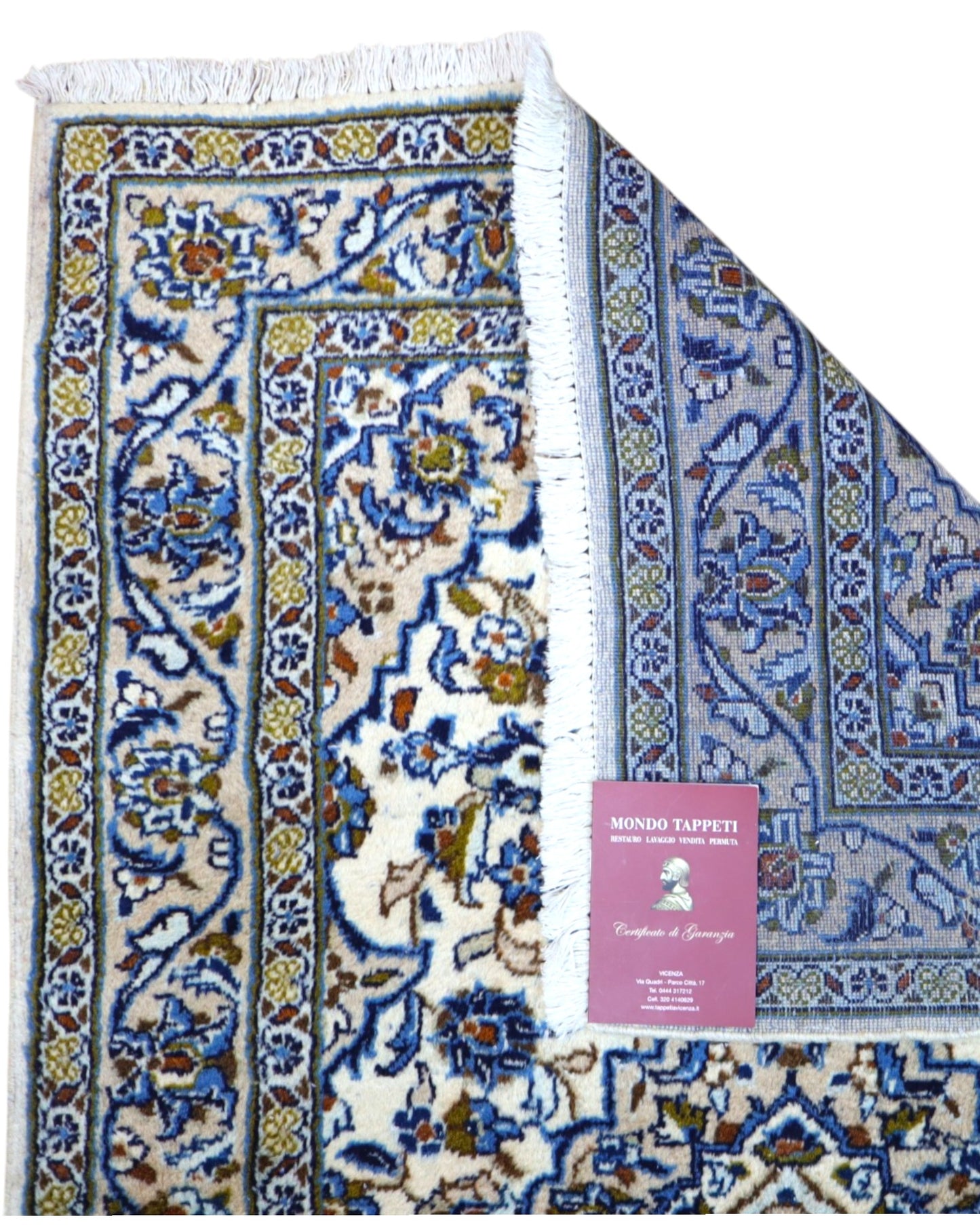 Tappeto Nain persiano 148x100 cm annodato a mano, fondo avorio con medaglione centrale e motivi floreali blu eleganti