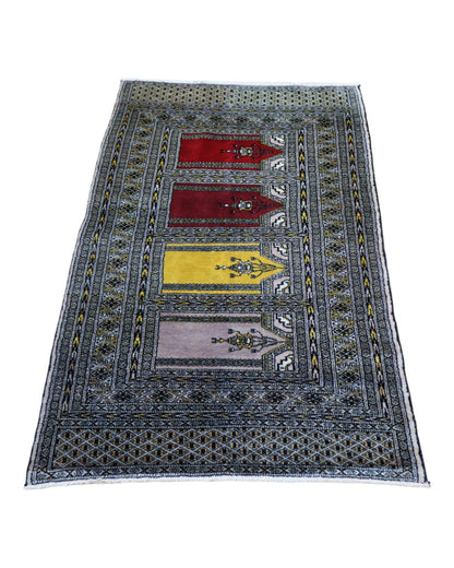 Tappeto Kashmar 153x92 cm fatto a mano, perfetto per arredare il salotto.