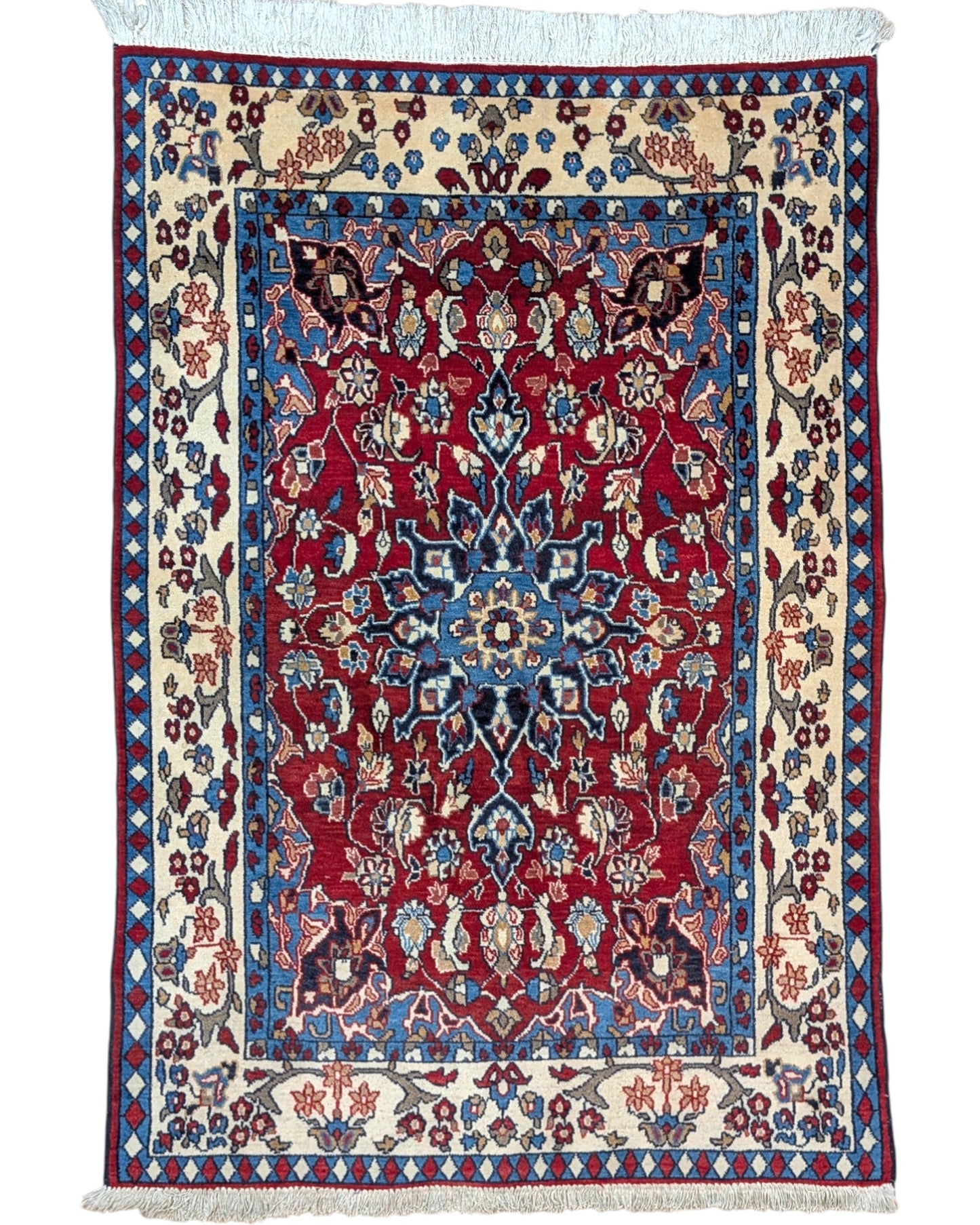 Tappeto persiano 150x104 cm rosso con motivi floreali in soggiorno elegante