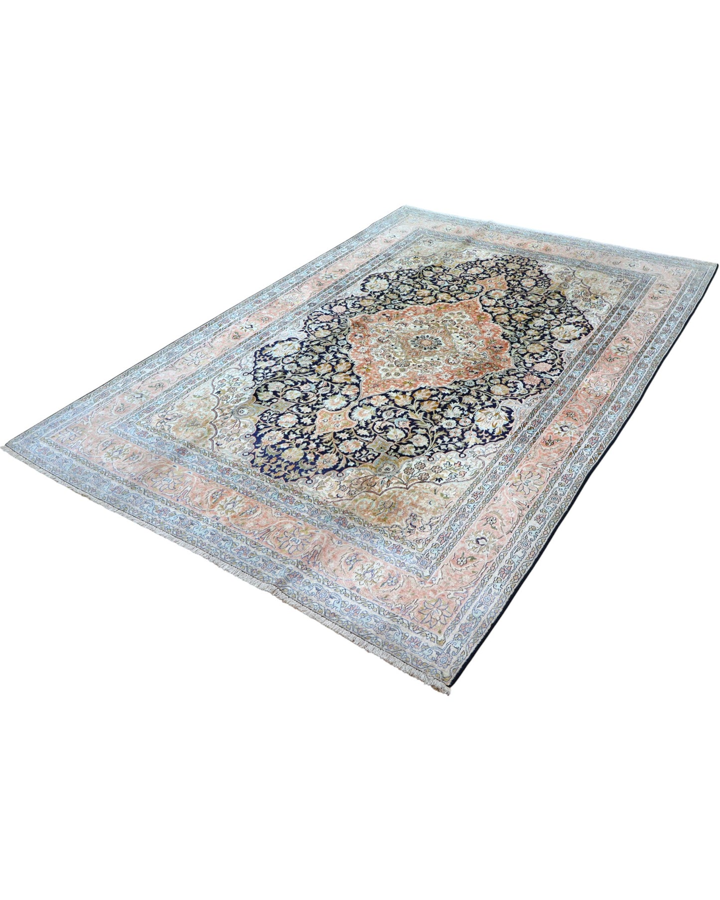 "Tappeto indiano classico annodato a mano con medaglione e motivi floreali, 283x182 cm."