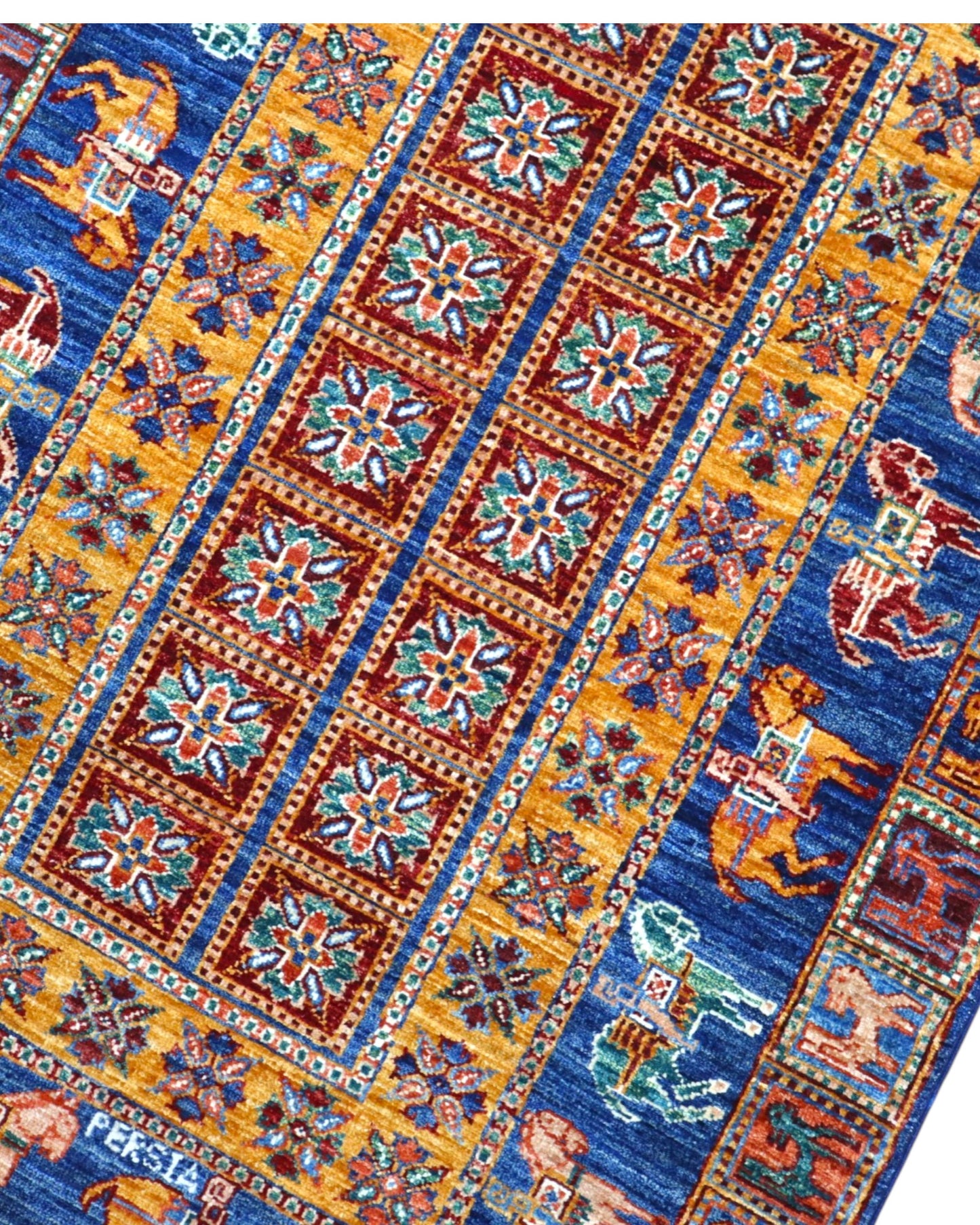 Tappeto Paizrik 149x101 cm con motivo geometrico e cavalli, perfetto per camera da letto.