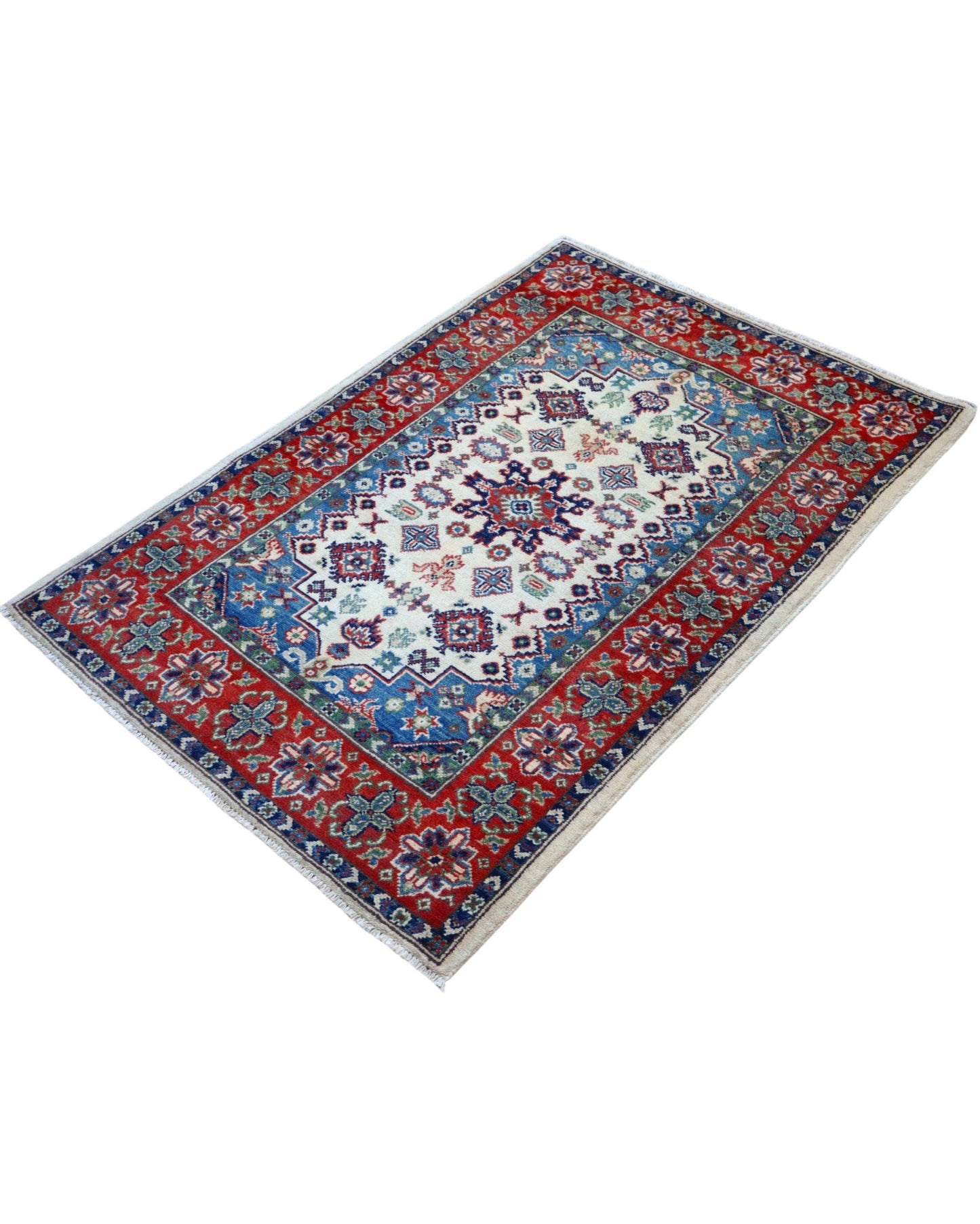 Tappeto Kazak 144x102 cm fatto a mano, ideale per arredare il salotto.