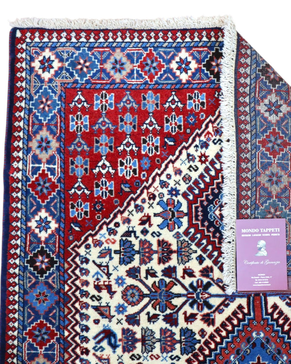 Tappeto Yalameh 151x110 cm, lavorazione artigianale, perfetto per spazi eleganti.