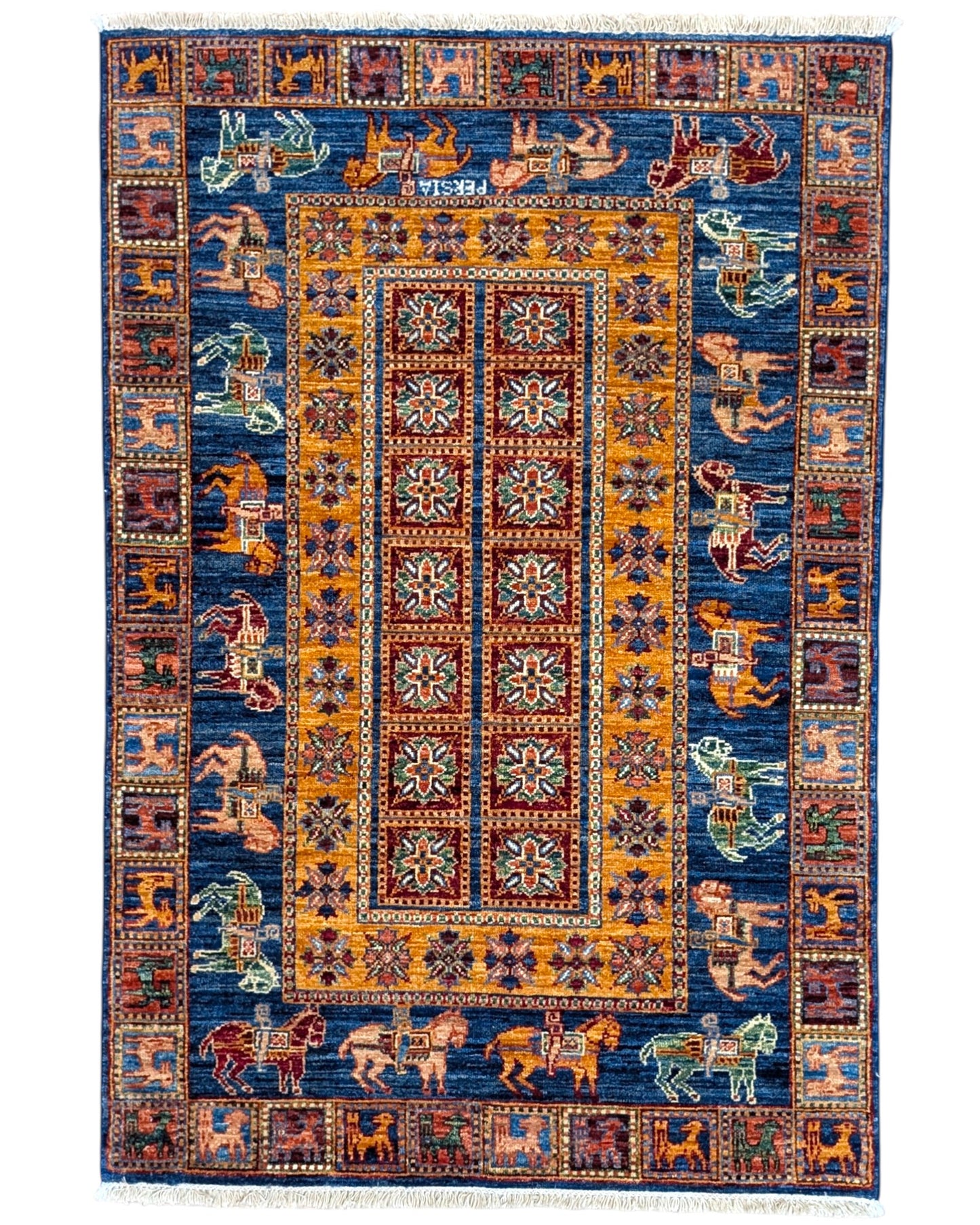 Tappeto Paizrik 149x101 cm con motivi geometrici e figure di cavalli, ideale per soggiorno.