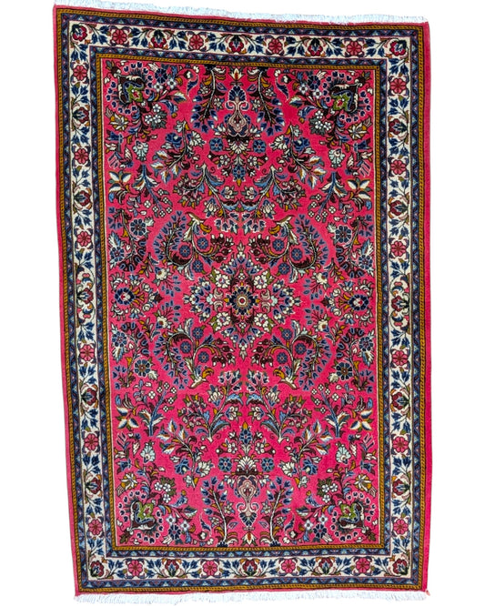 Tappeto persiano 167x108 cm rosso con motivi floreali in soggiorno elegante