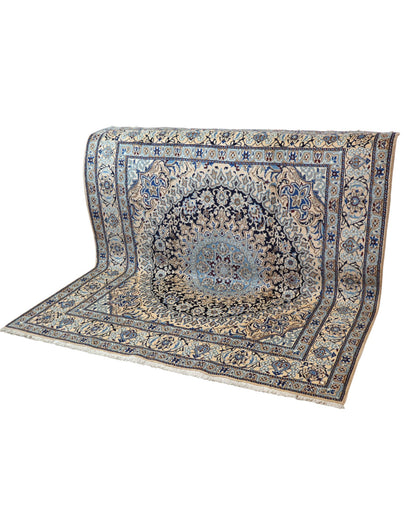Nain rug 202x194cm