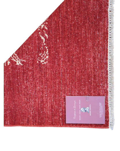 Tappeto moderno 290x206 cm Persia, fondo bordeaux con motivi di cavalli stilizzati in avorio, annodato a mano.